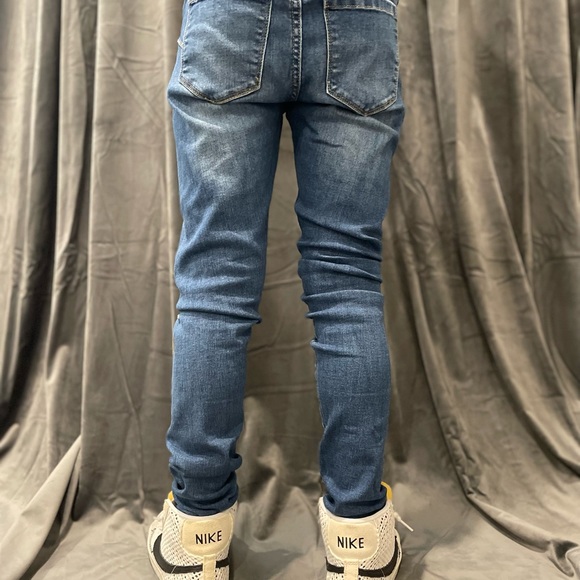 Jeans - Picture 2 of 3